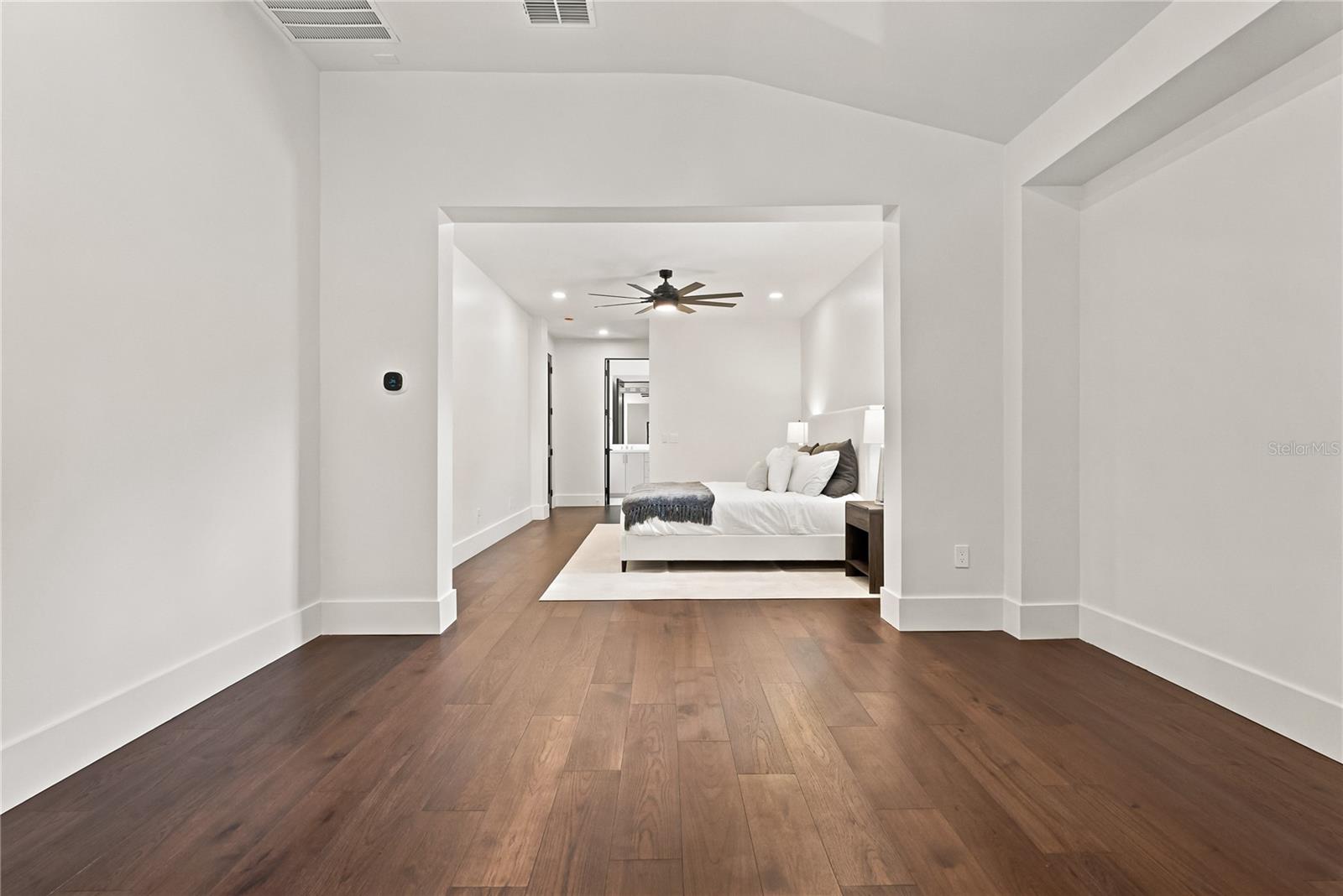 O6370294 Property Photo