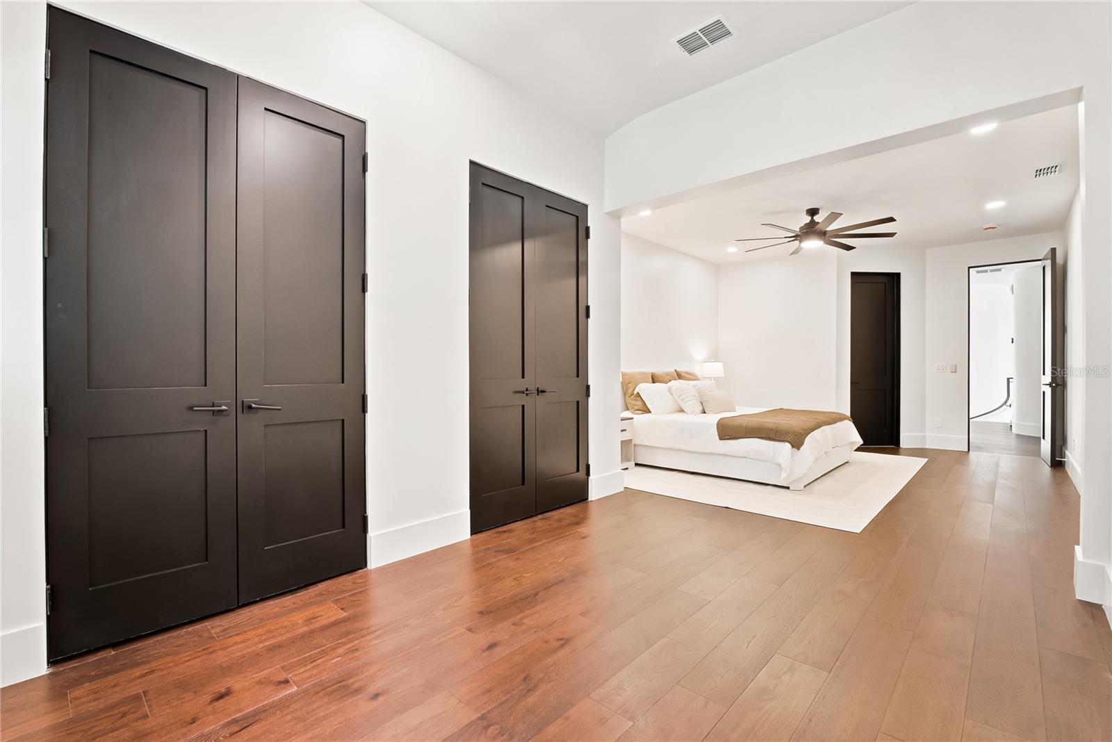 O6370294 Property Photo
