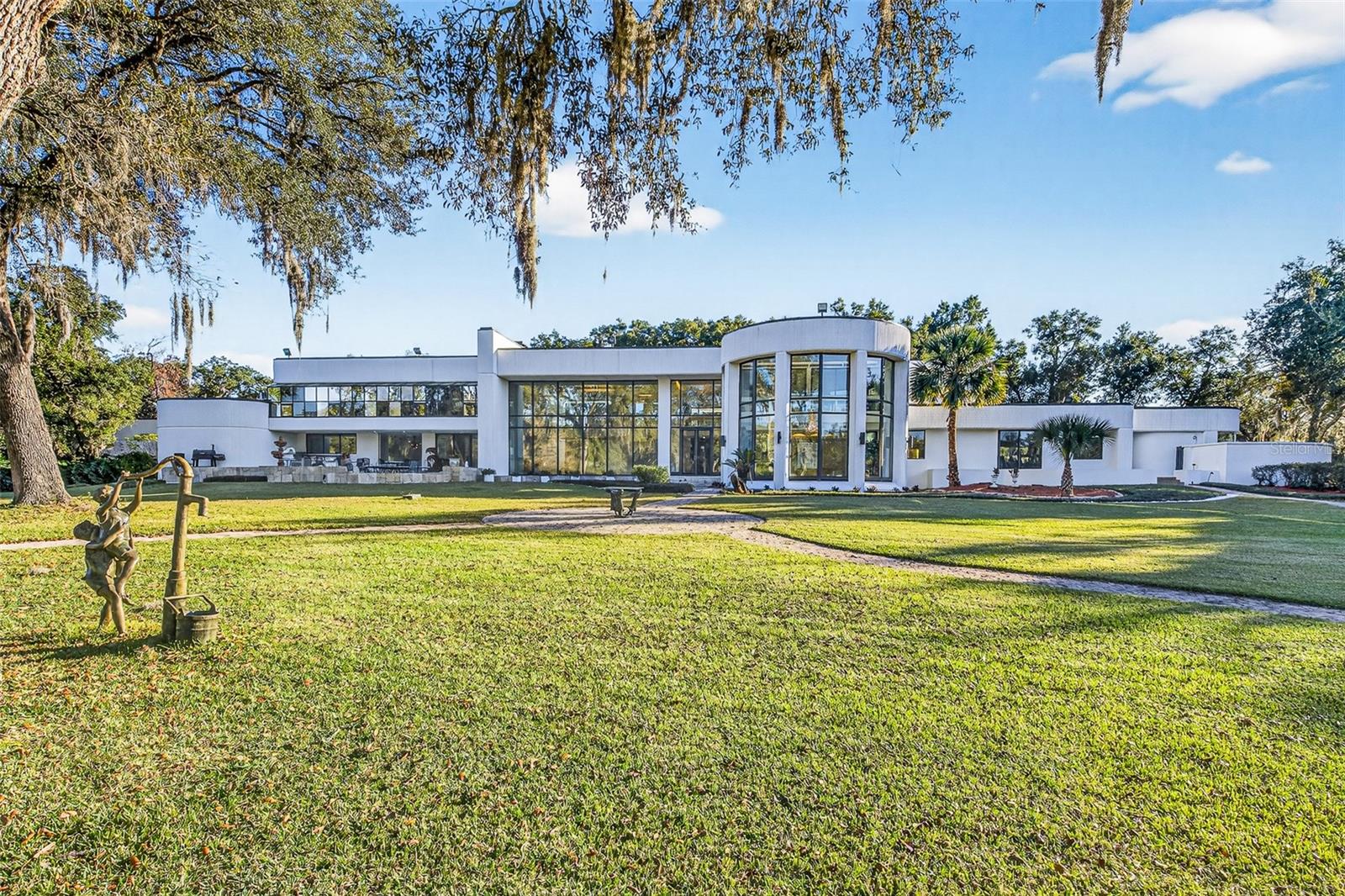 O6370385 Property Photo