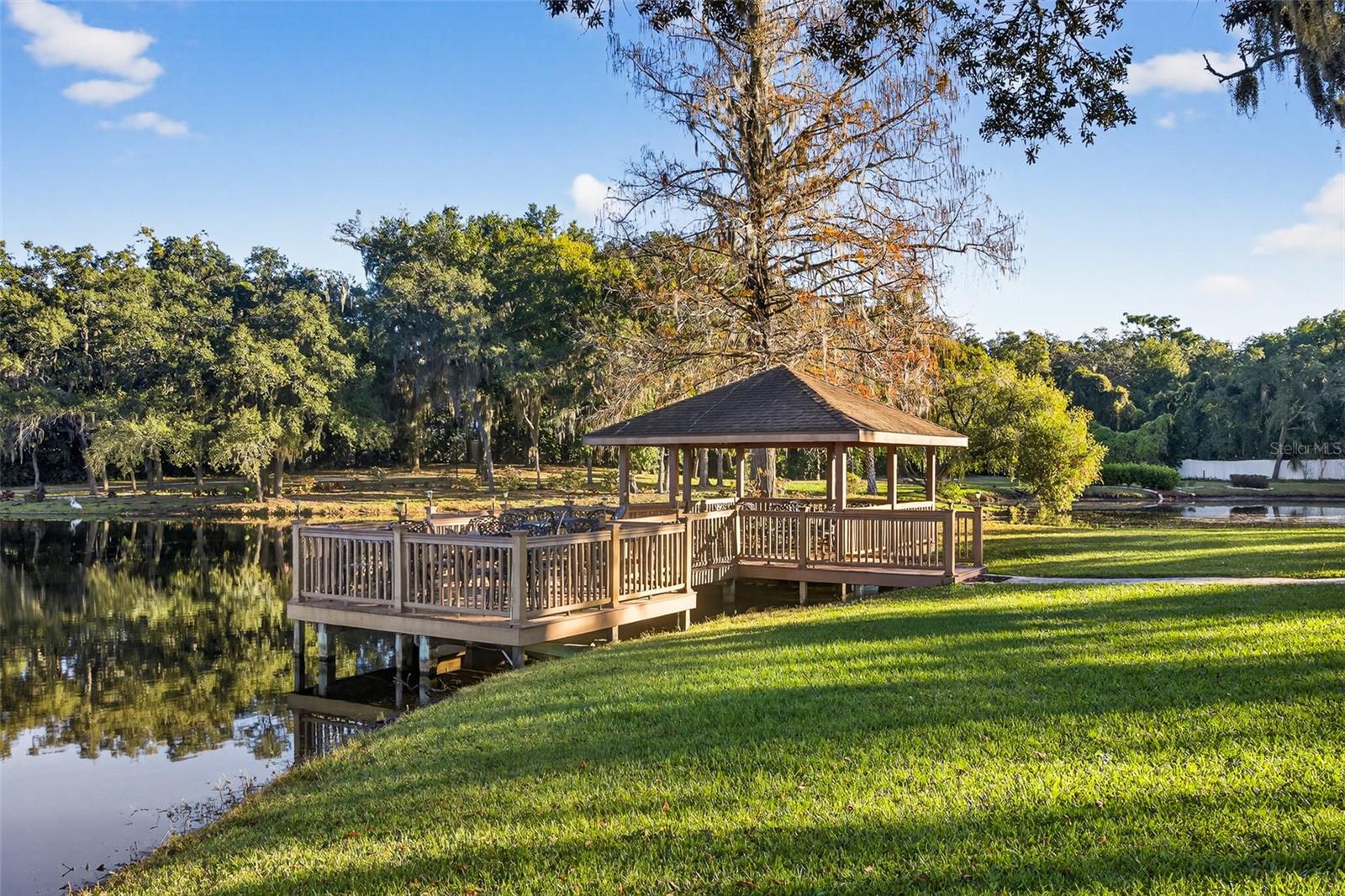 O6370385 Property Photo