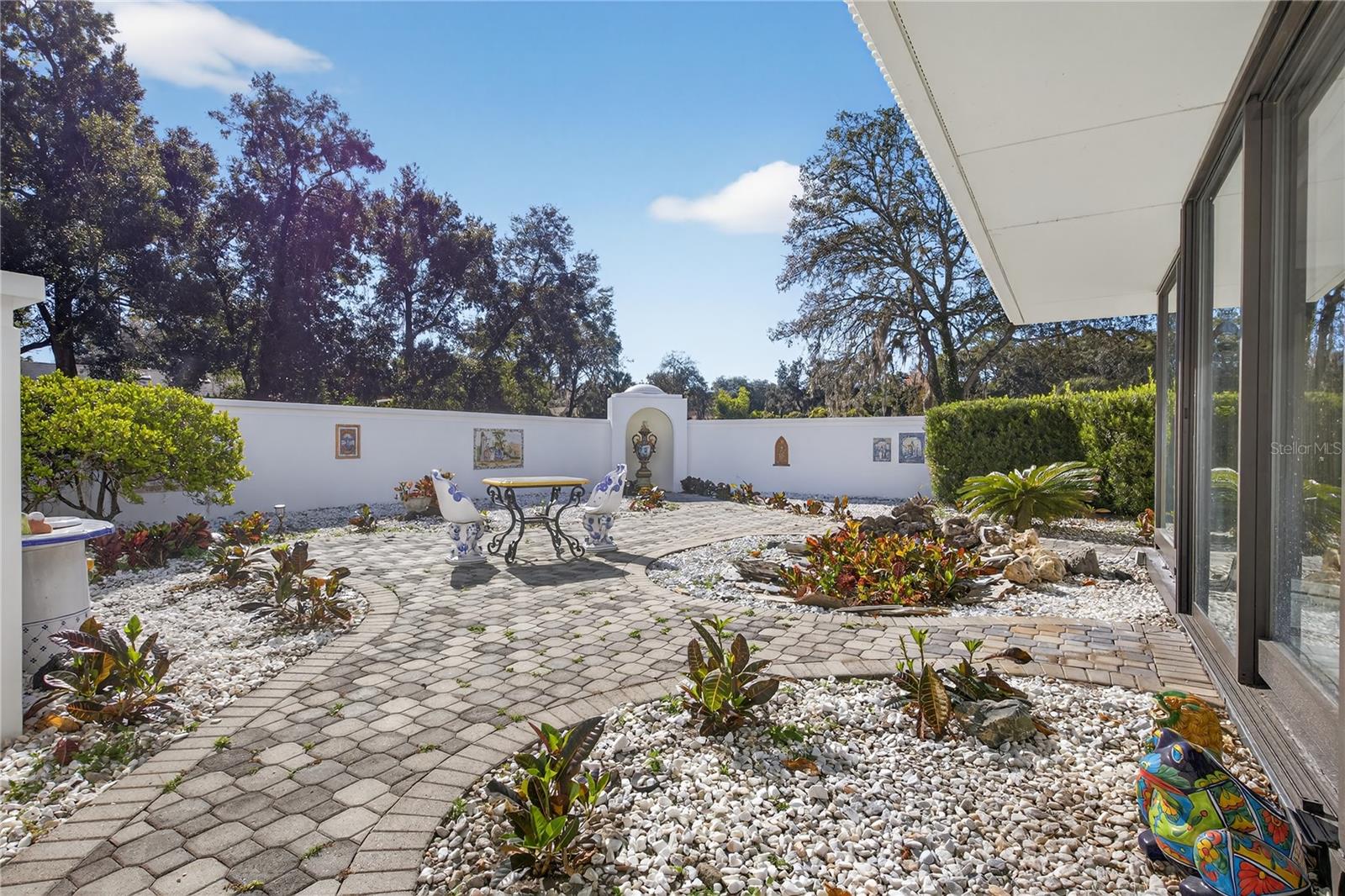 O6370385 Property Photo
