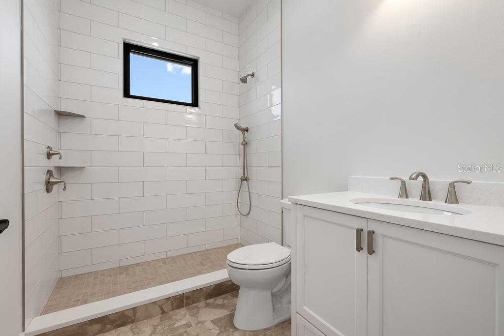 A4676628 Property Photo