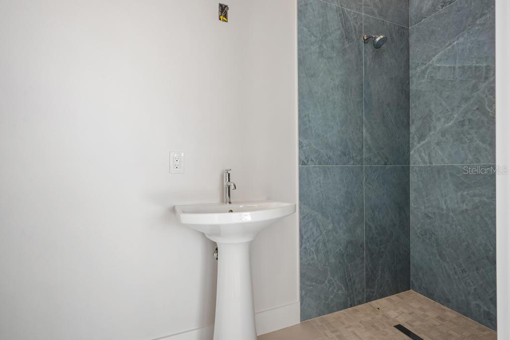 A4676628 Property Photo