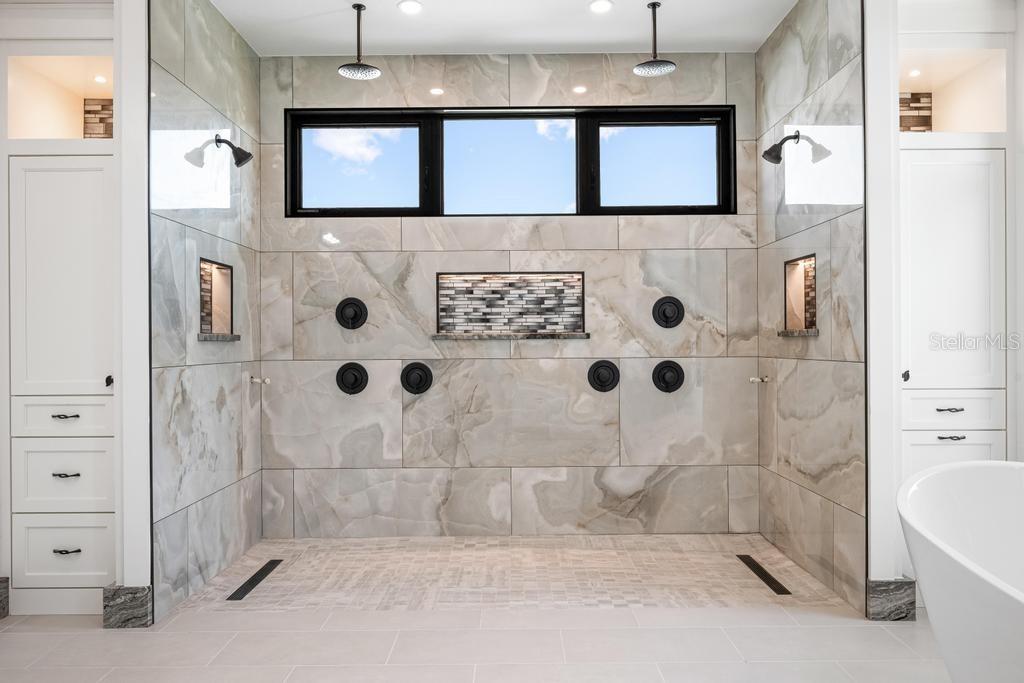A4676628 Property Photo