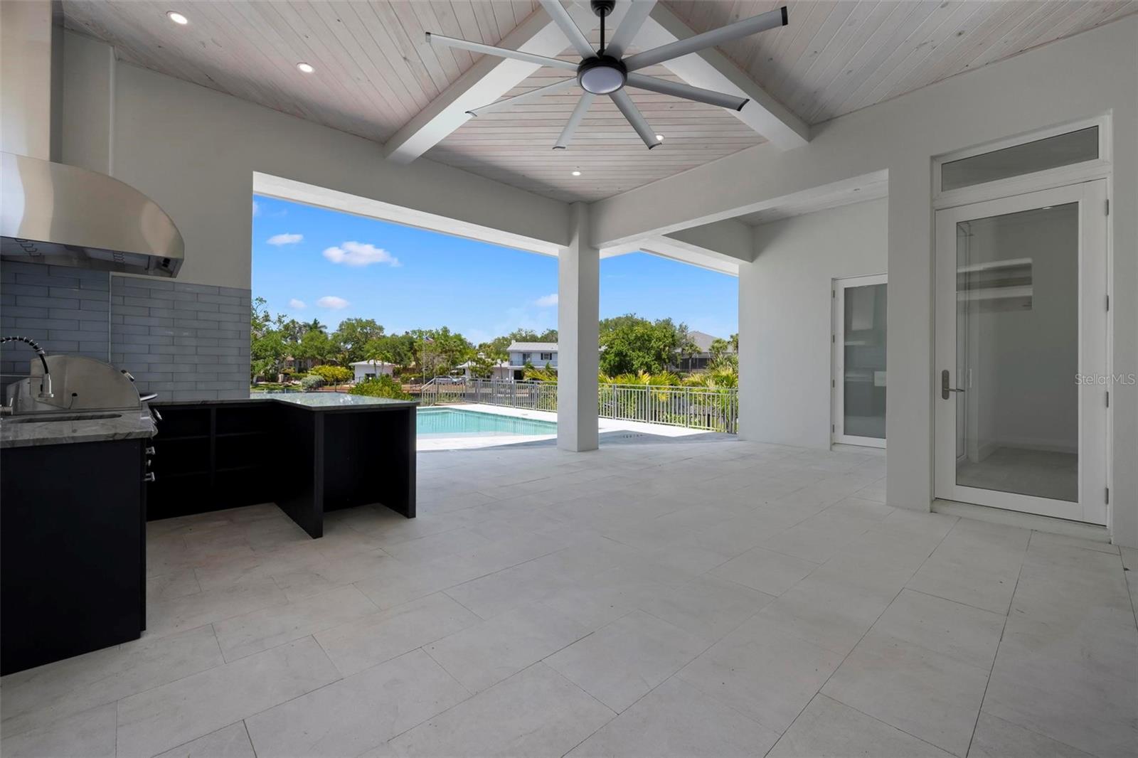 A4676632 Property Photo