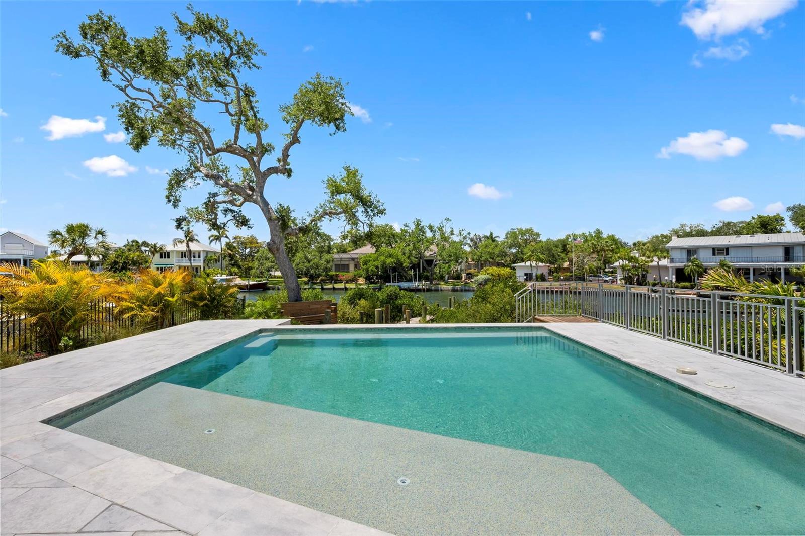 A4676632 Property Photo
