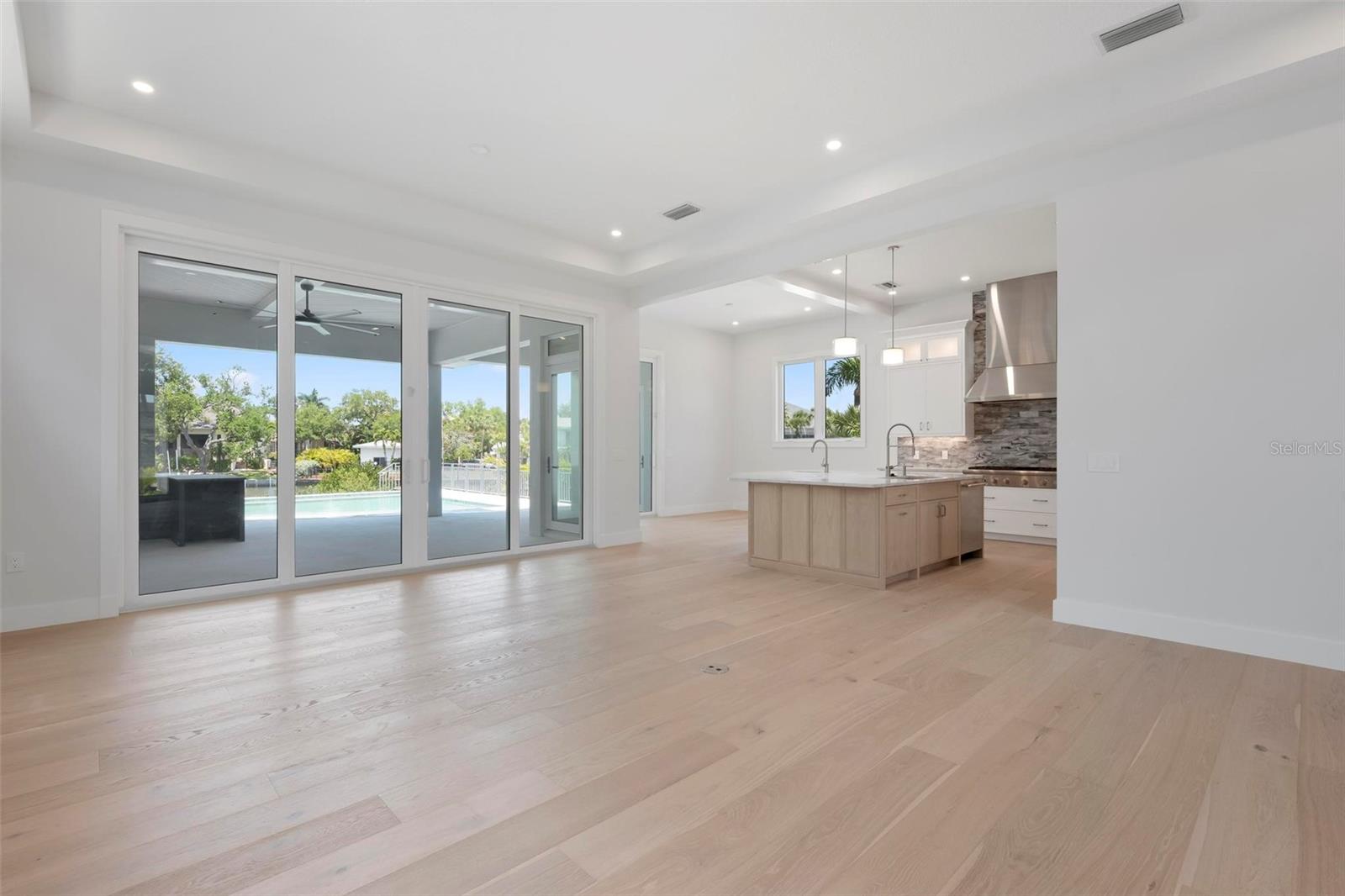 A4676632 Property Photo