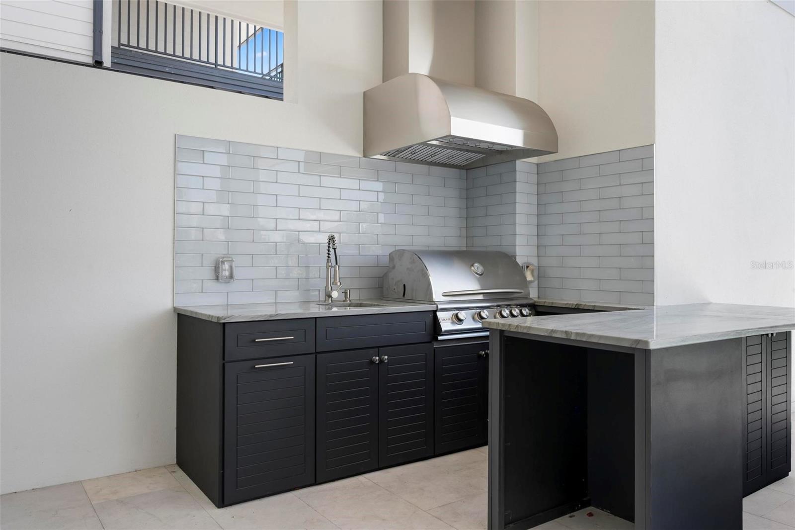 A4676632 Property Photo