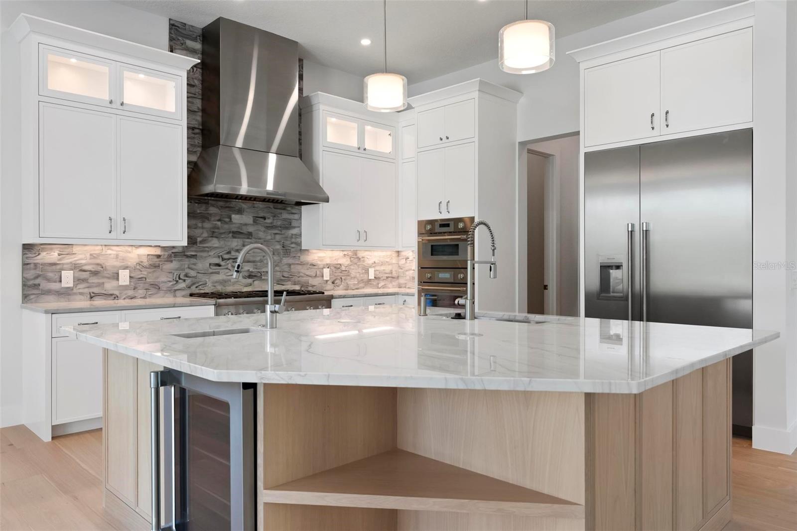 A4676632 Property Photo