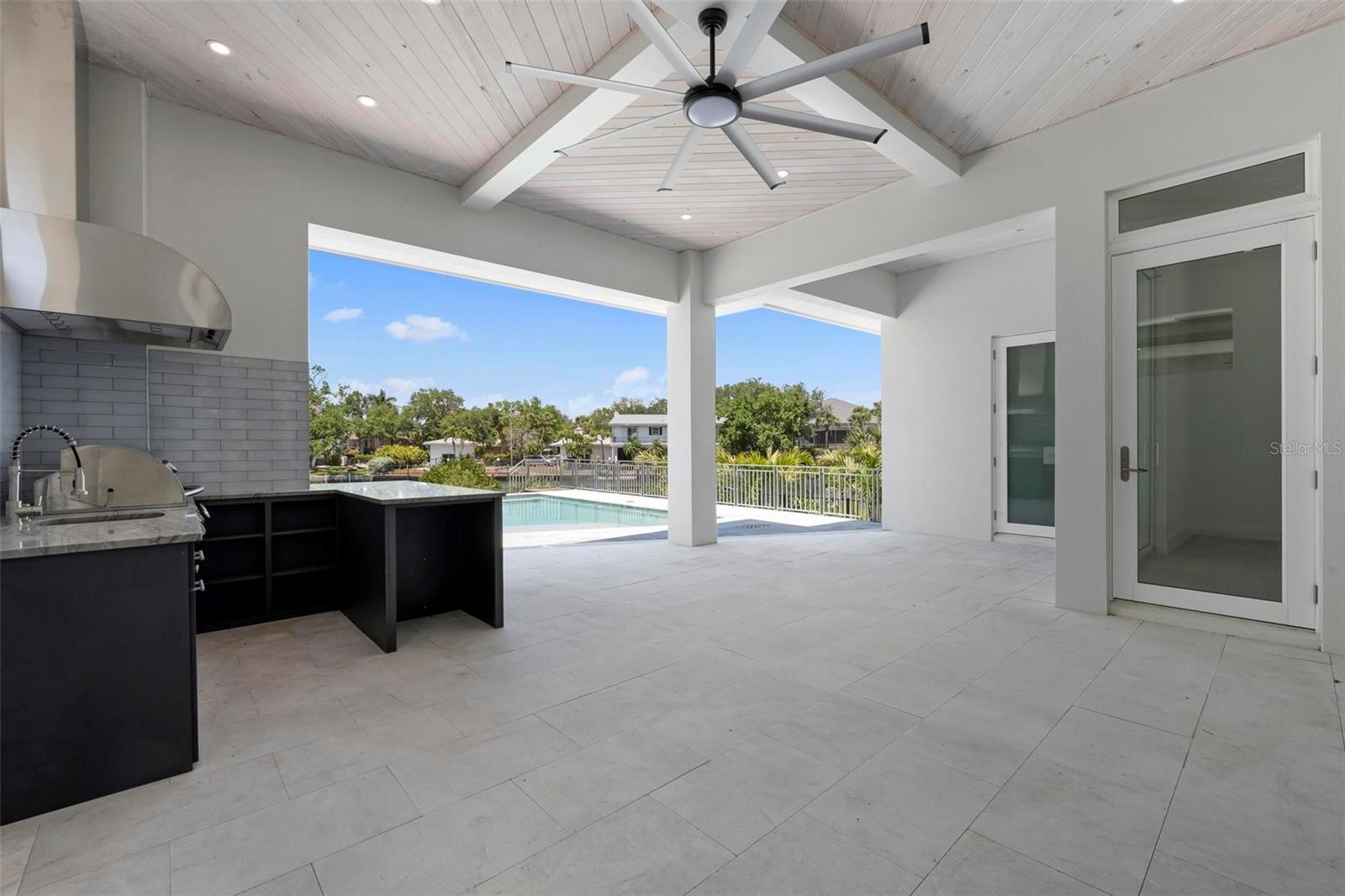 A4676632 Property Photo