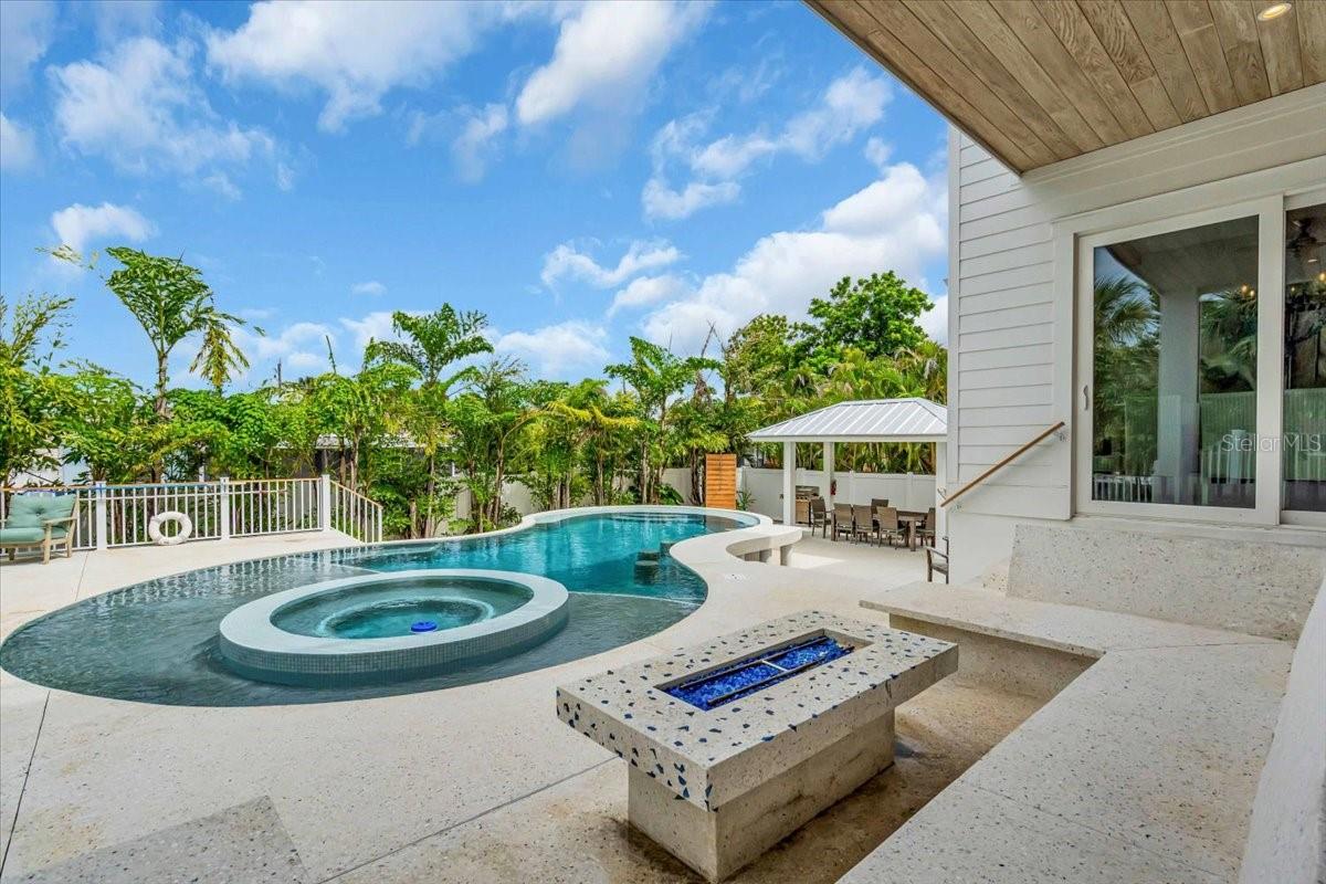 A4676647 Property Photo