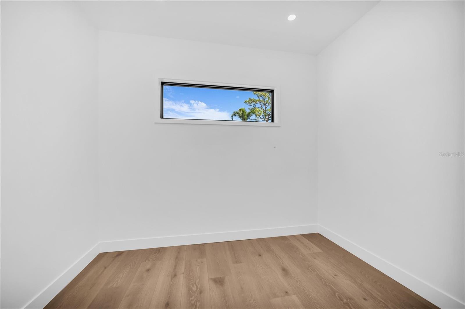 A4676686 Property Photo