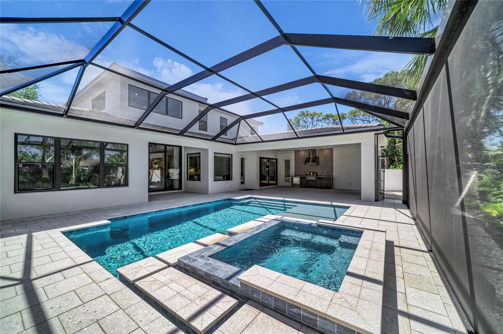 A4676686 Property Photo