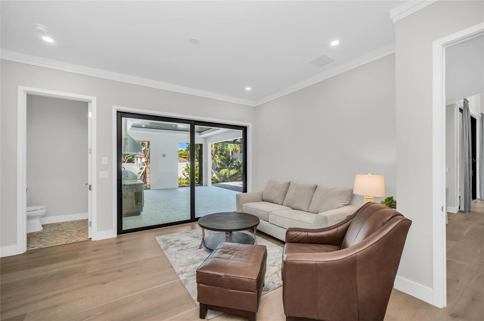 A4676686 Property Photo
