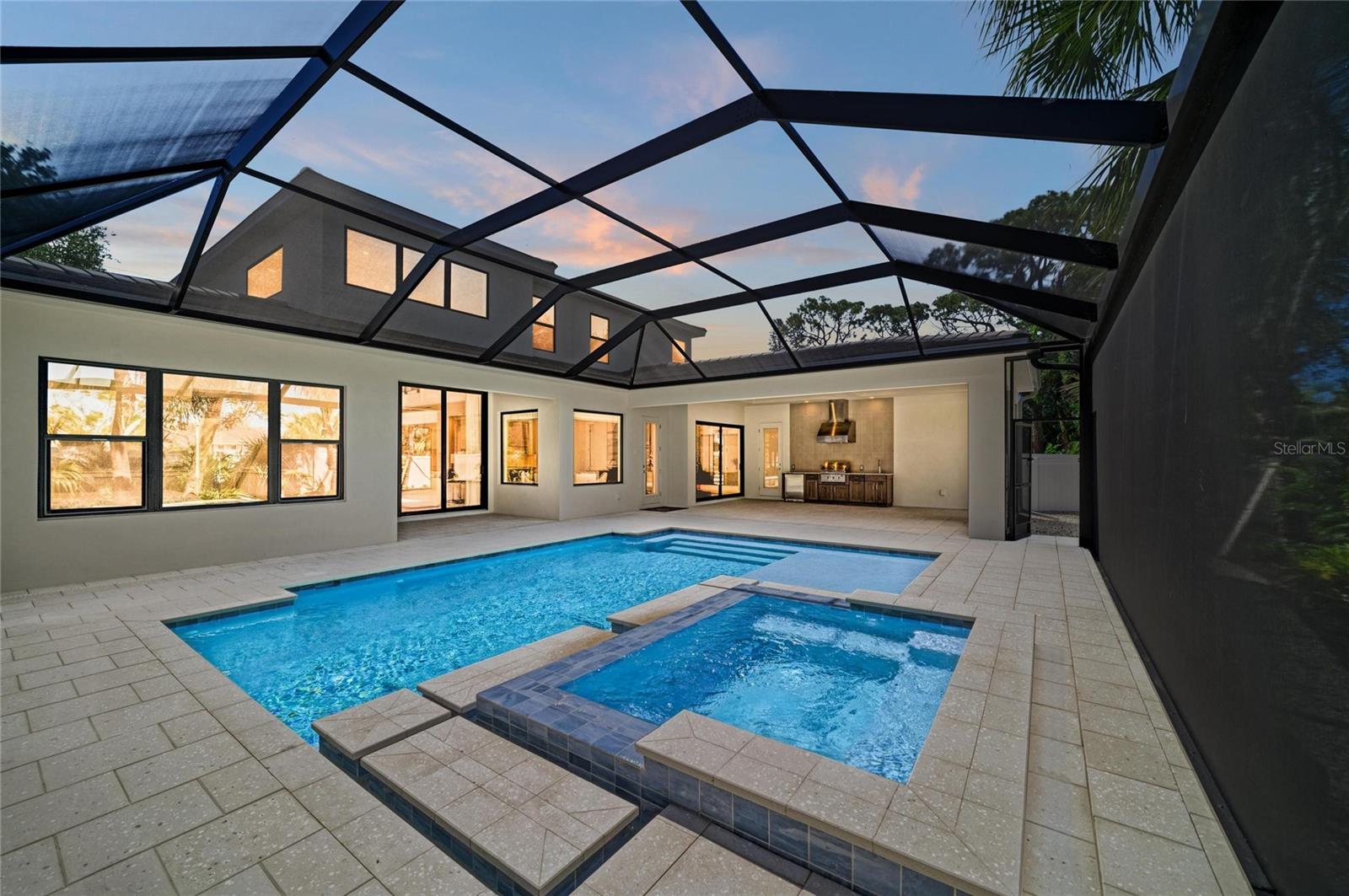 A4676686 Property Photo