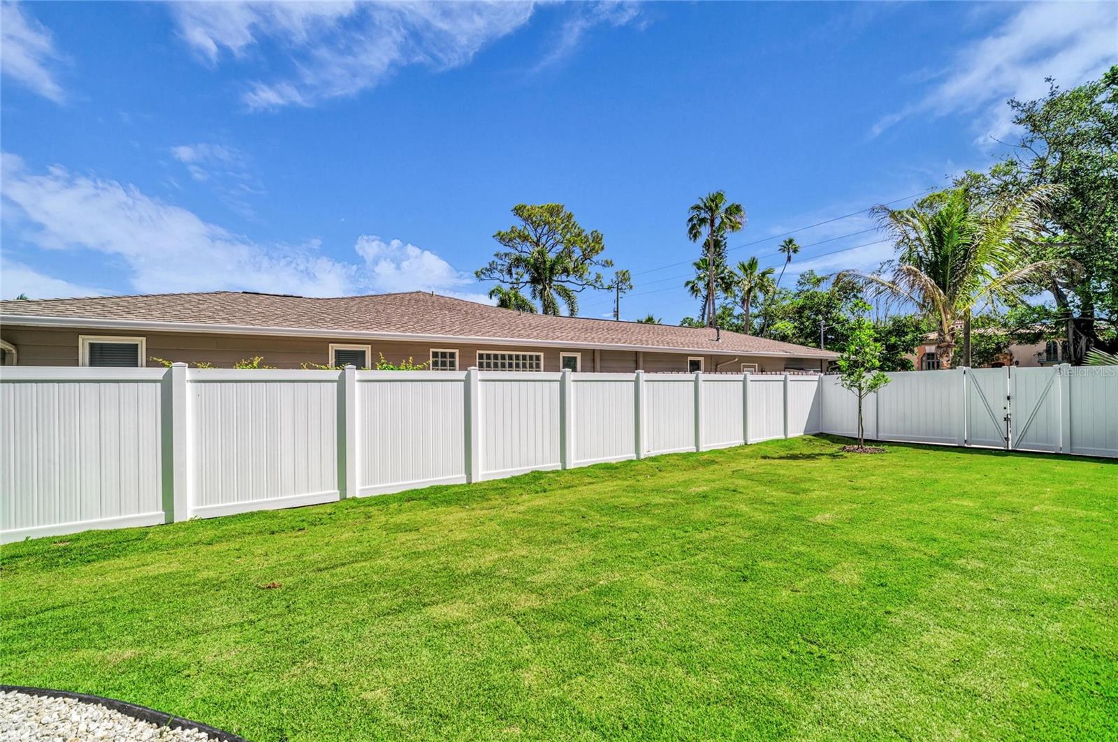A4676686 Property Photo