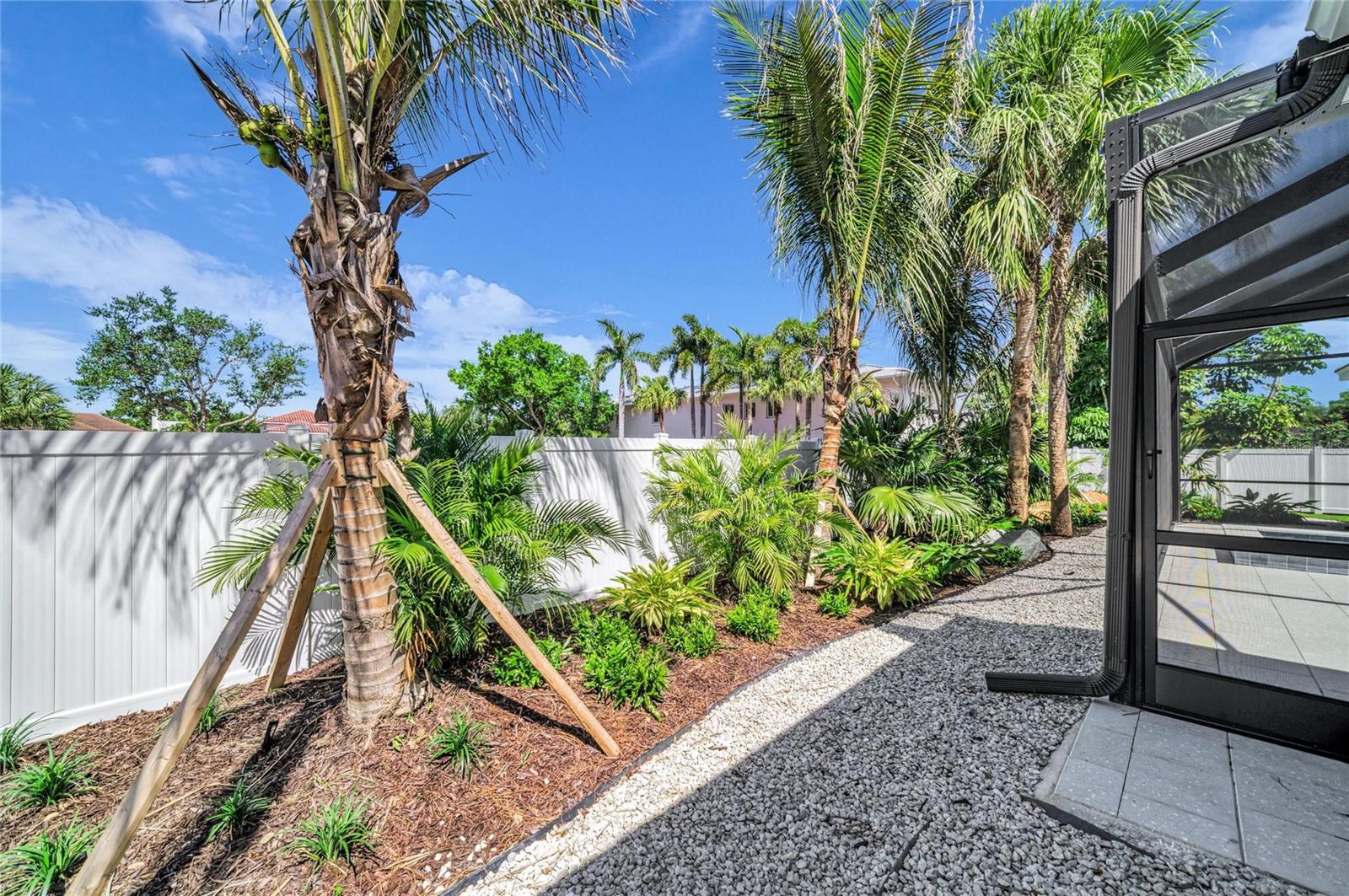 A4676686 Property Photo