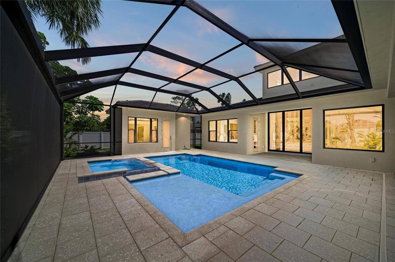 A4676686 Property Photo