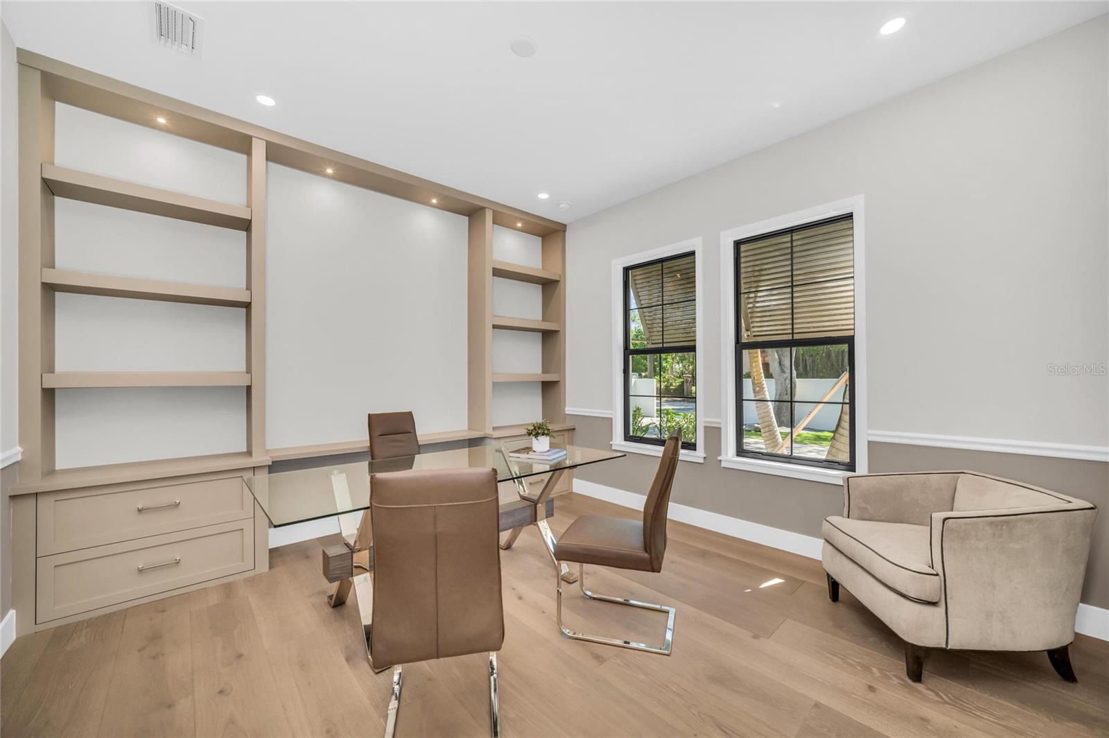 A4676686 Property Photo