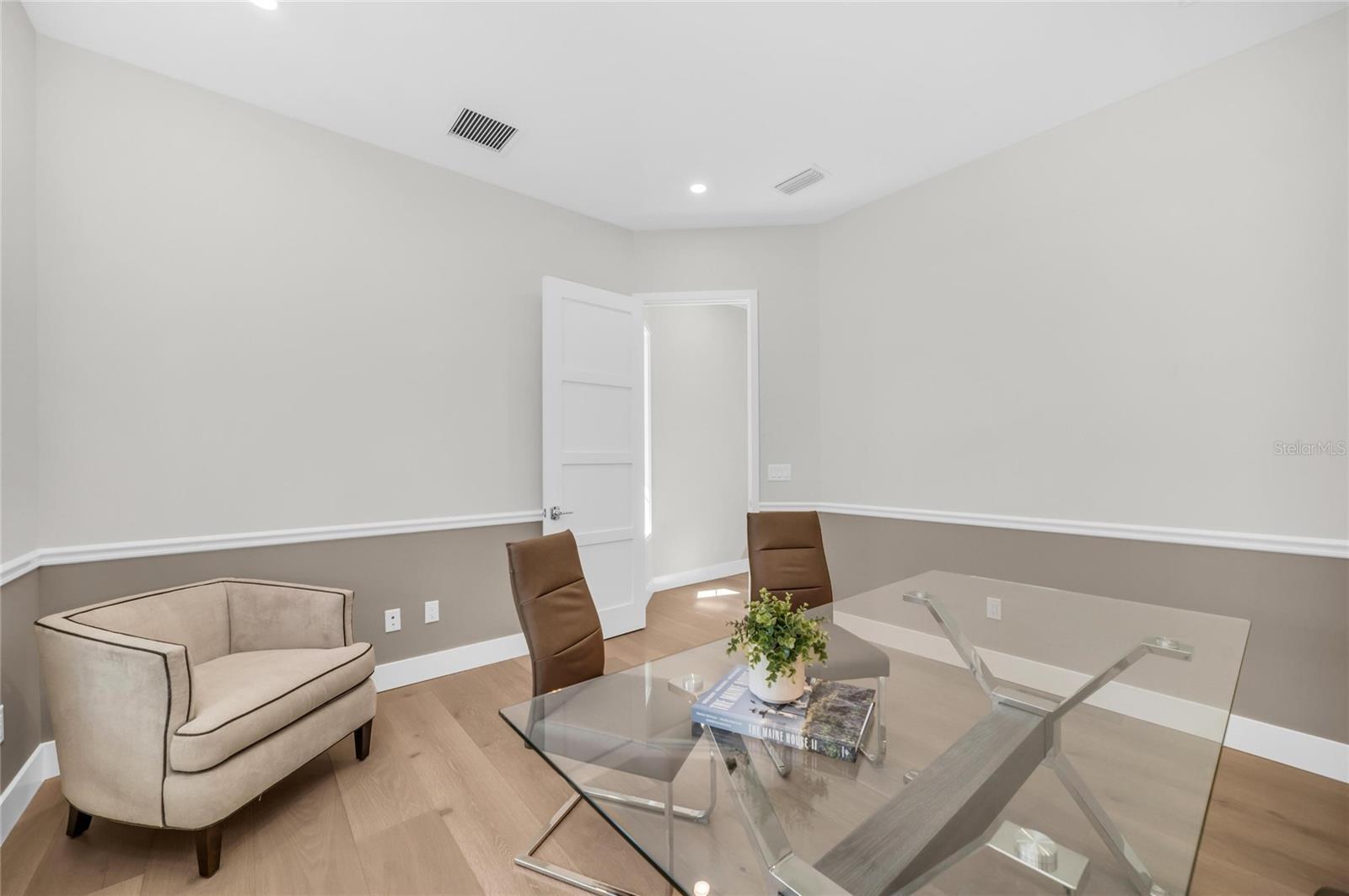 A4676686 Property Photo