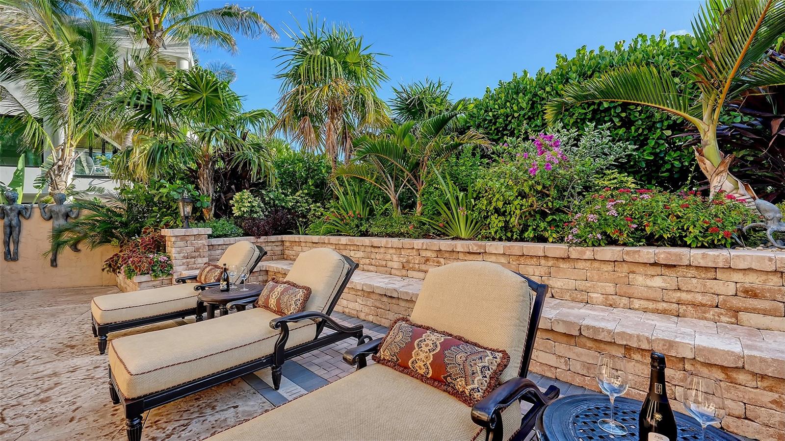 A4676858 Property Photo