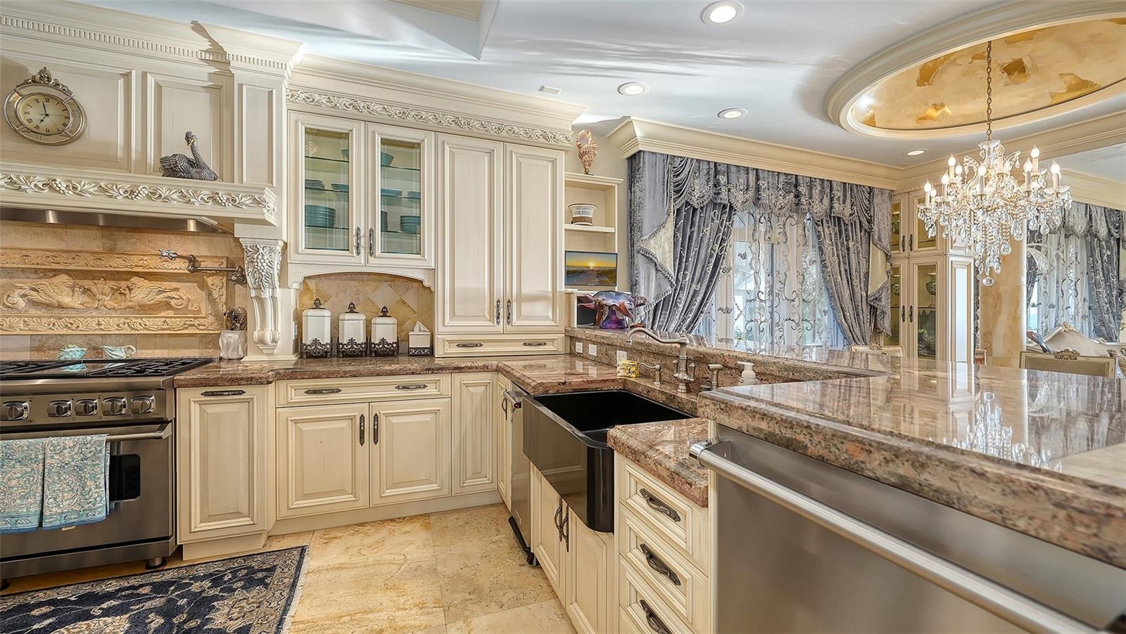 A4676858 Property Photo