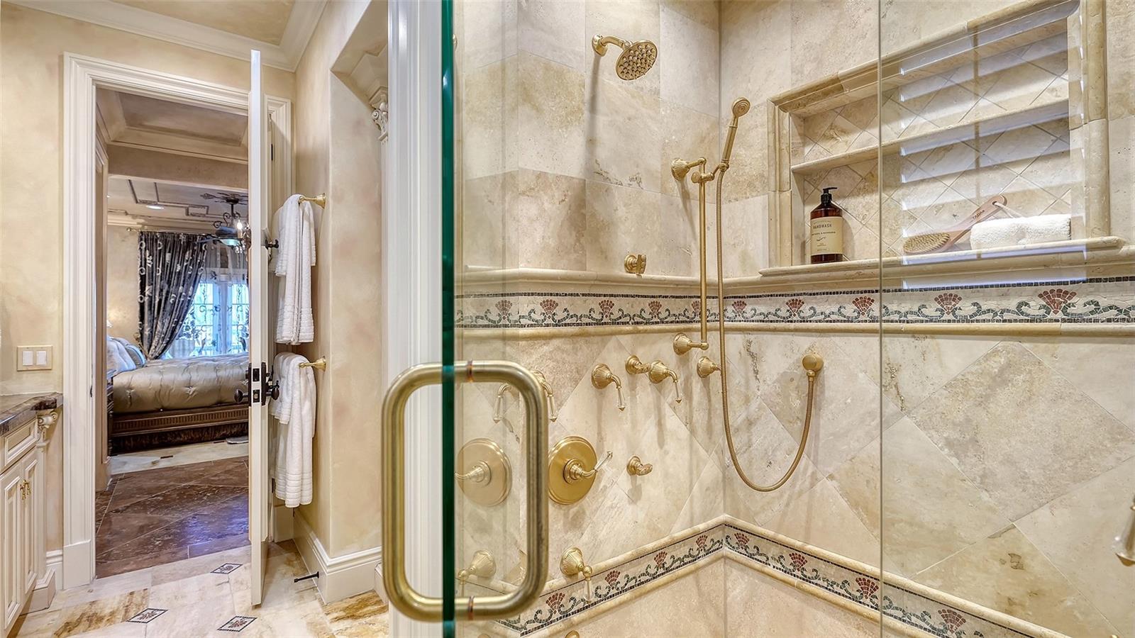A4676858 Property Photo