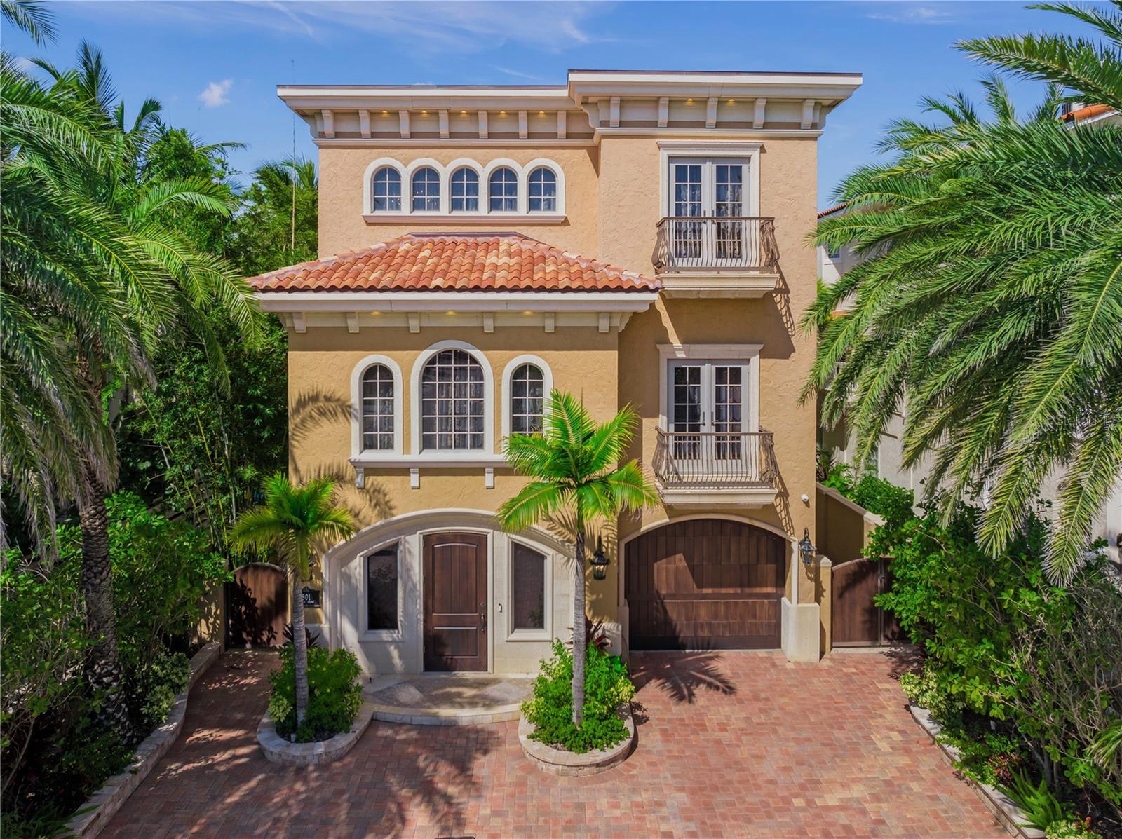 A4676858 Property Photo