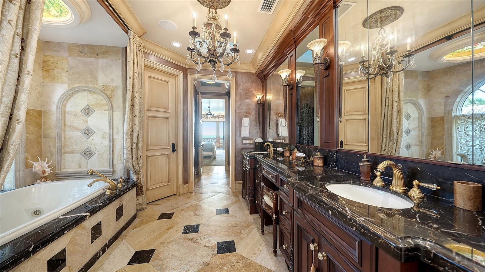 A4676858 Property Photo