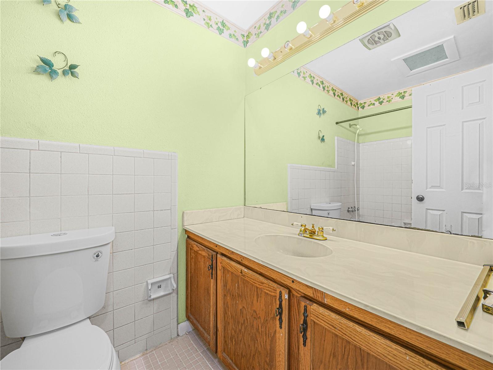 L4958266 Property Photo