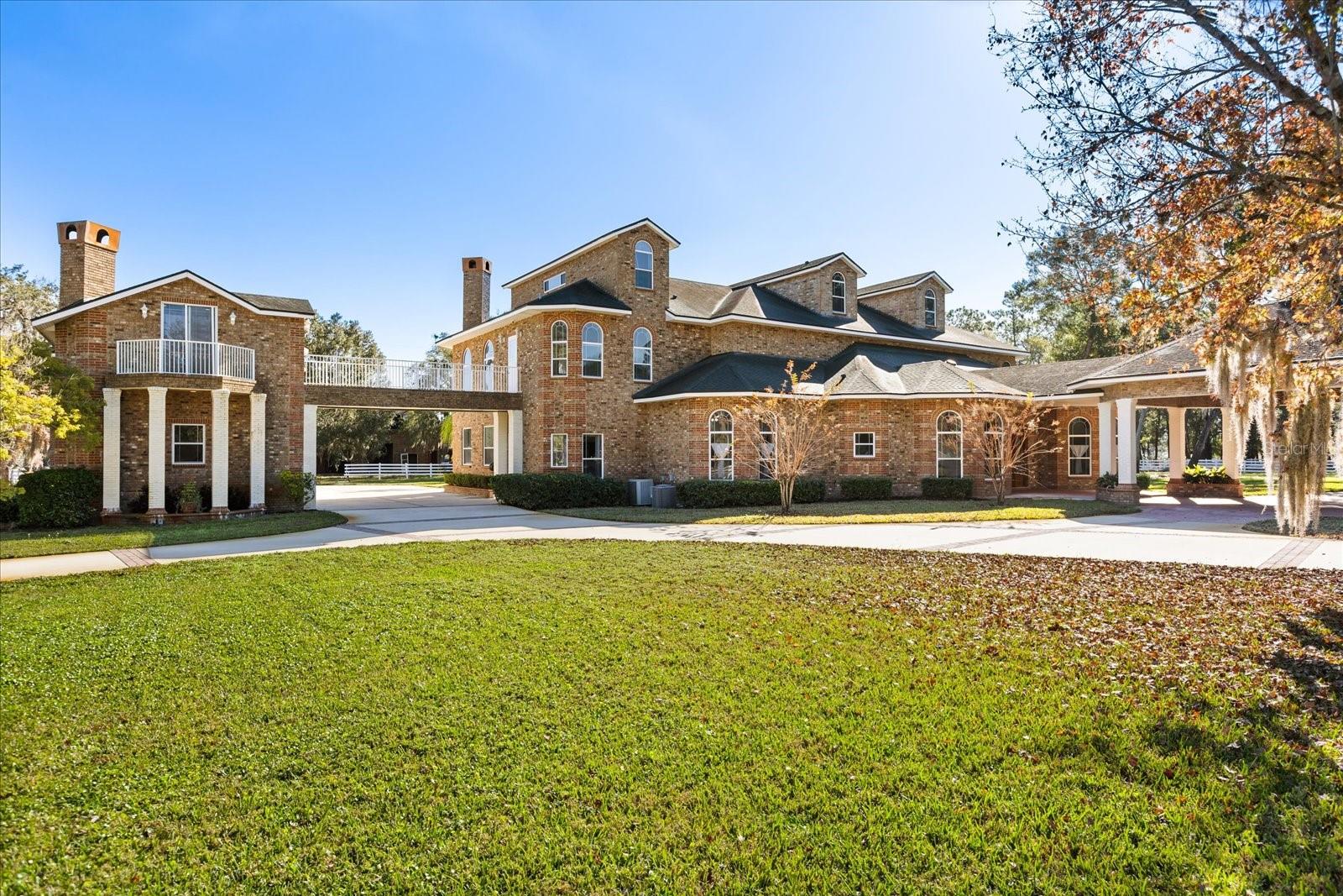 MLS# O6371035 Property Photo