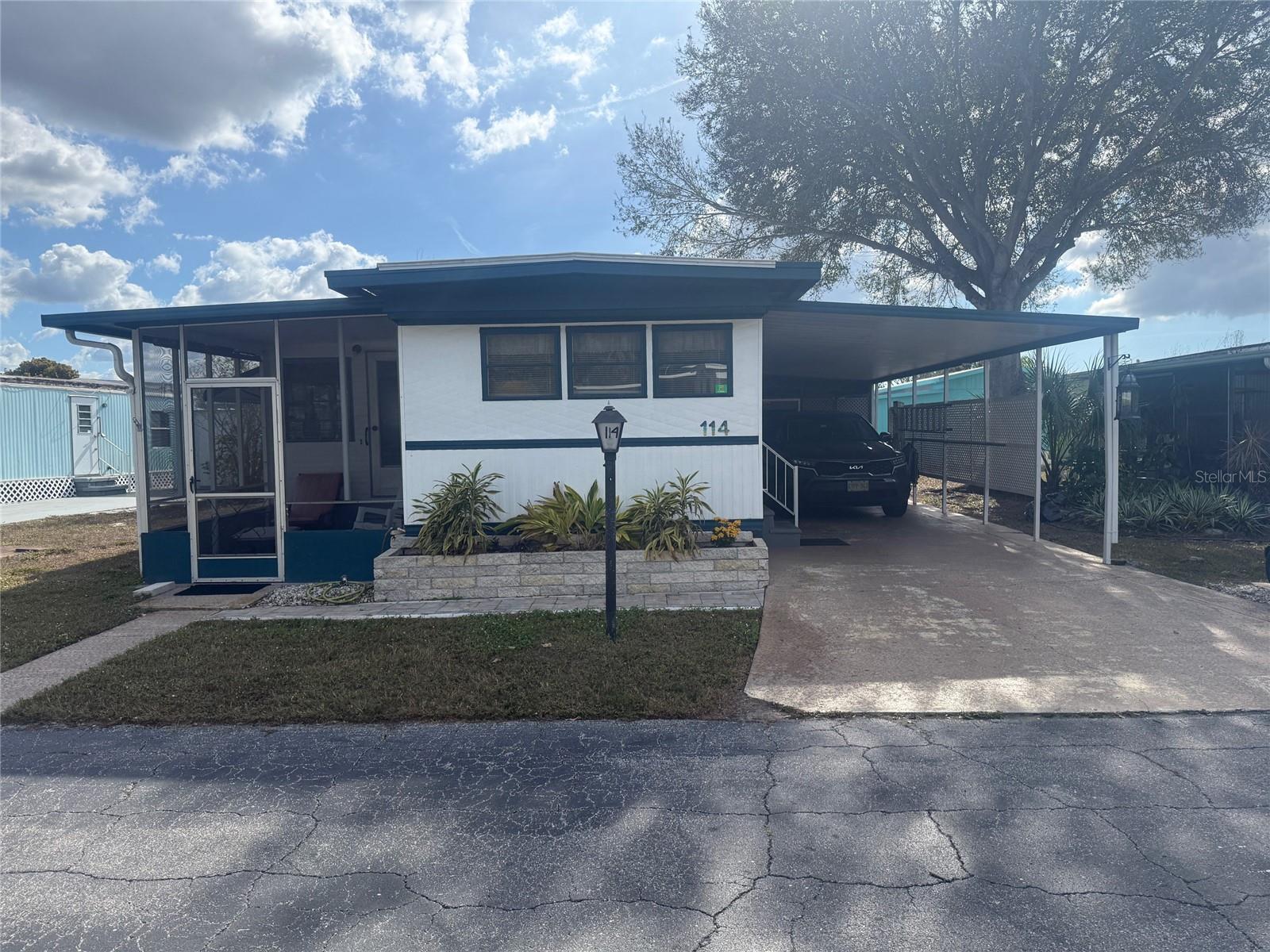 MLS# TB8461682 Property Photo