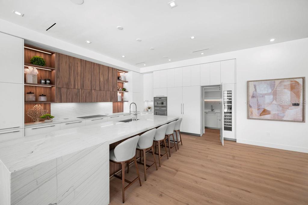 A4677413 Property Photo