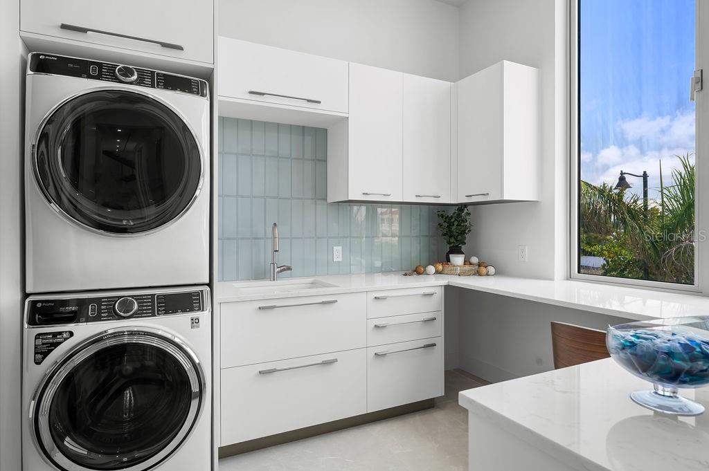A4677413 Property Photo