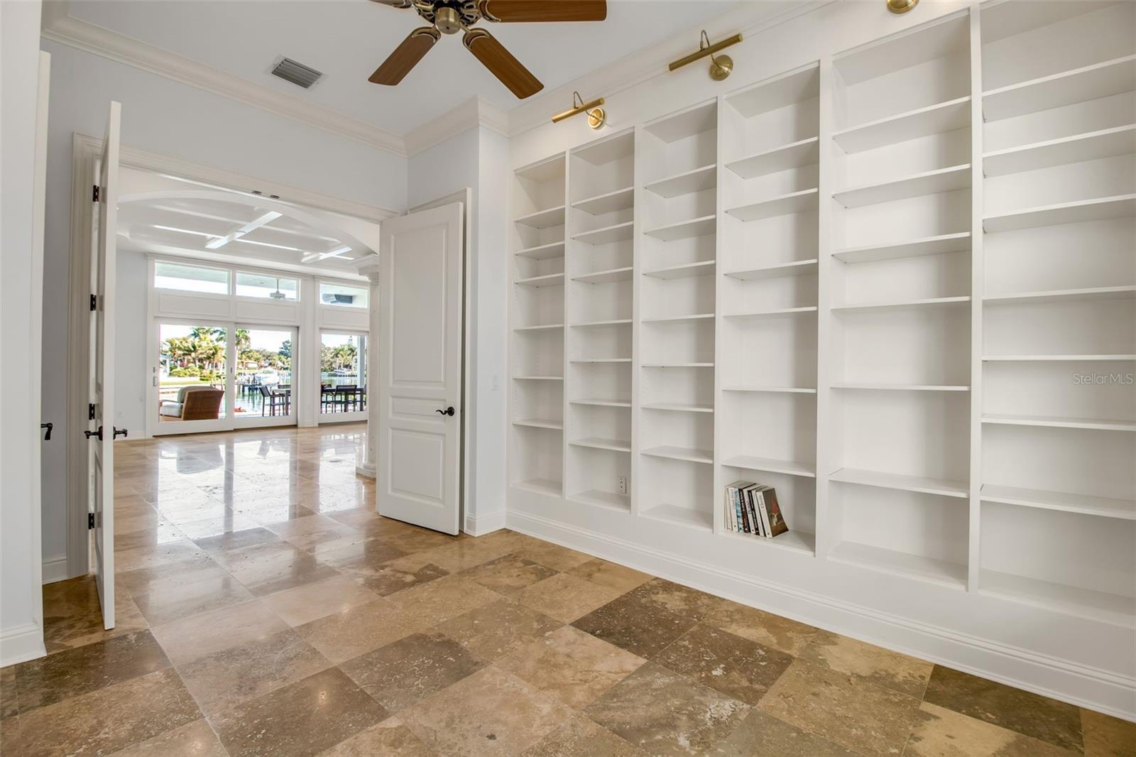 A4677509 Property Photo