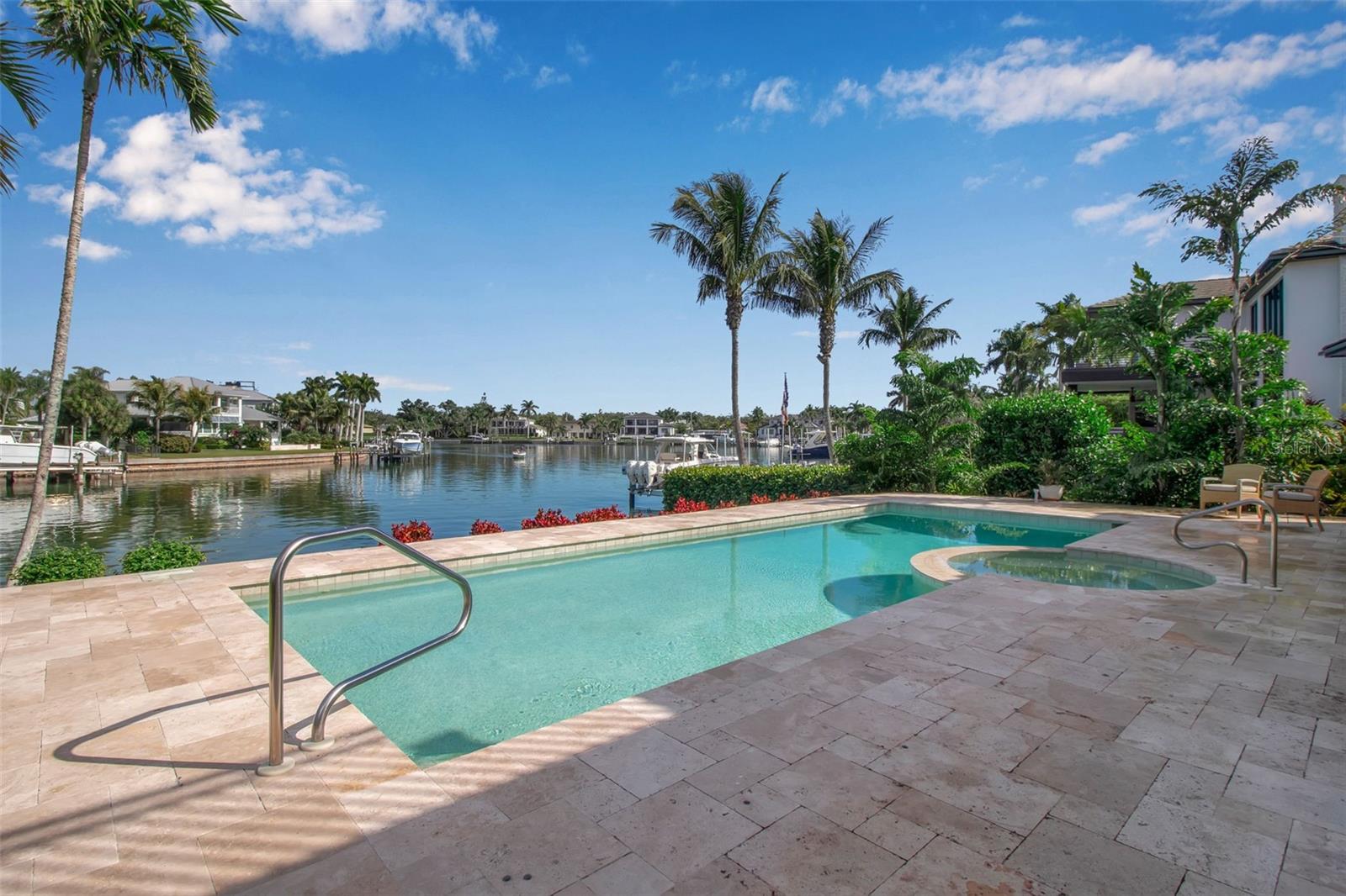 A4677509 Property Photo