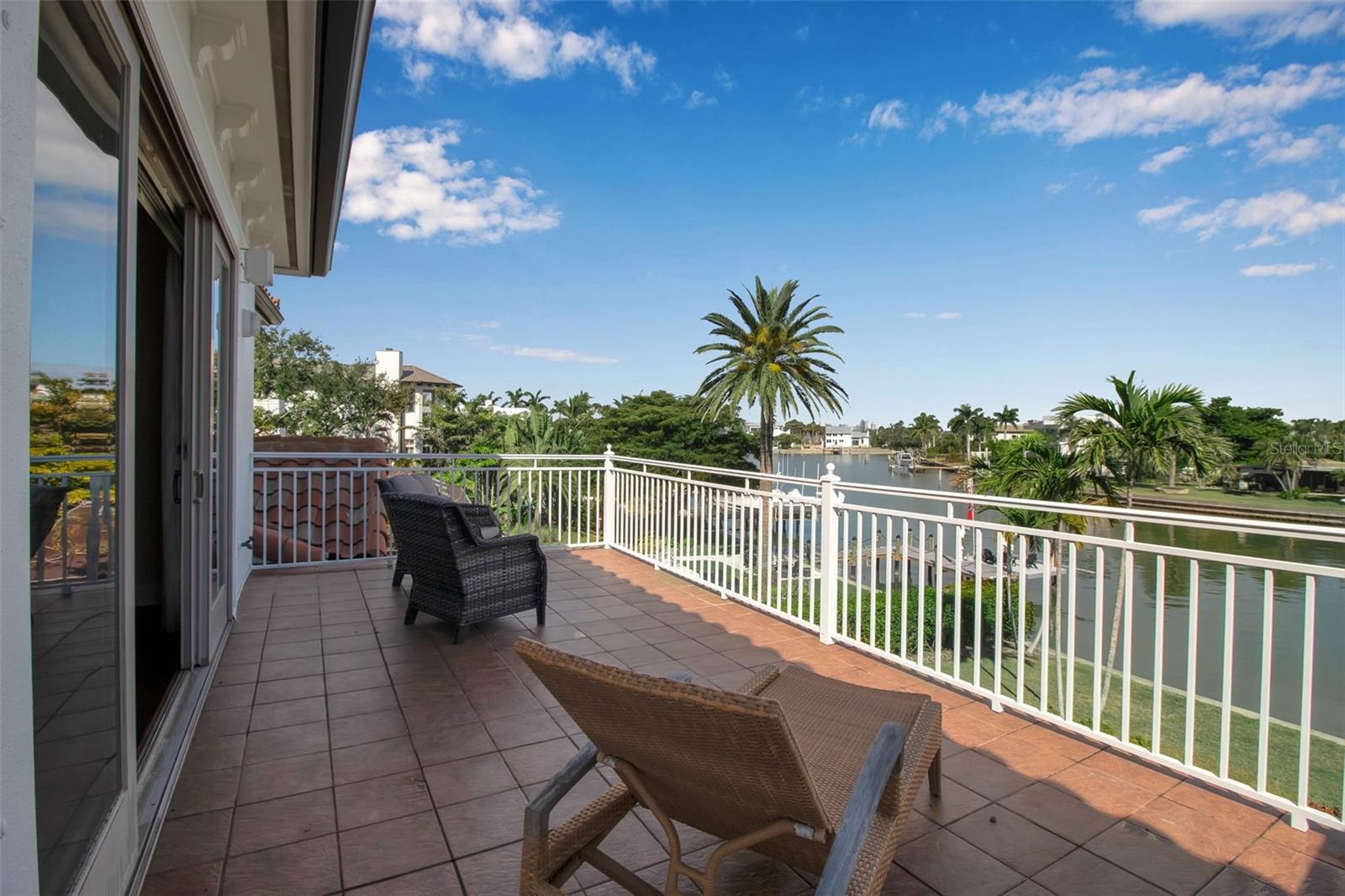 A4677509 Property Photo