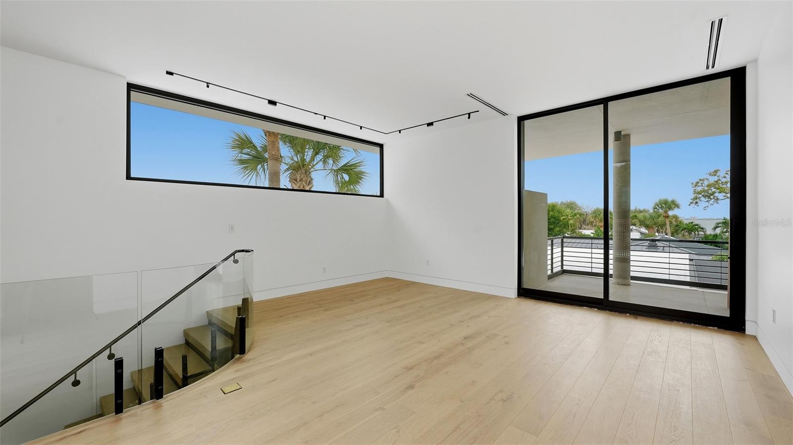 A4677821 Property Photo