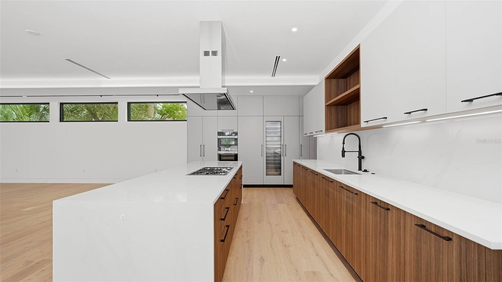 A4677821 Property Photo