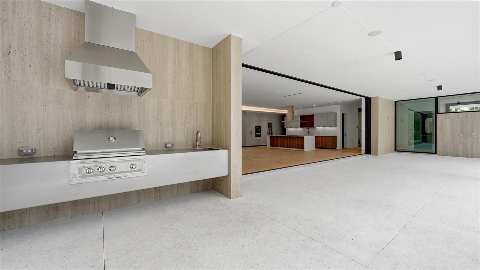 A4677821 Property Photo