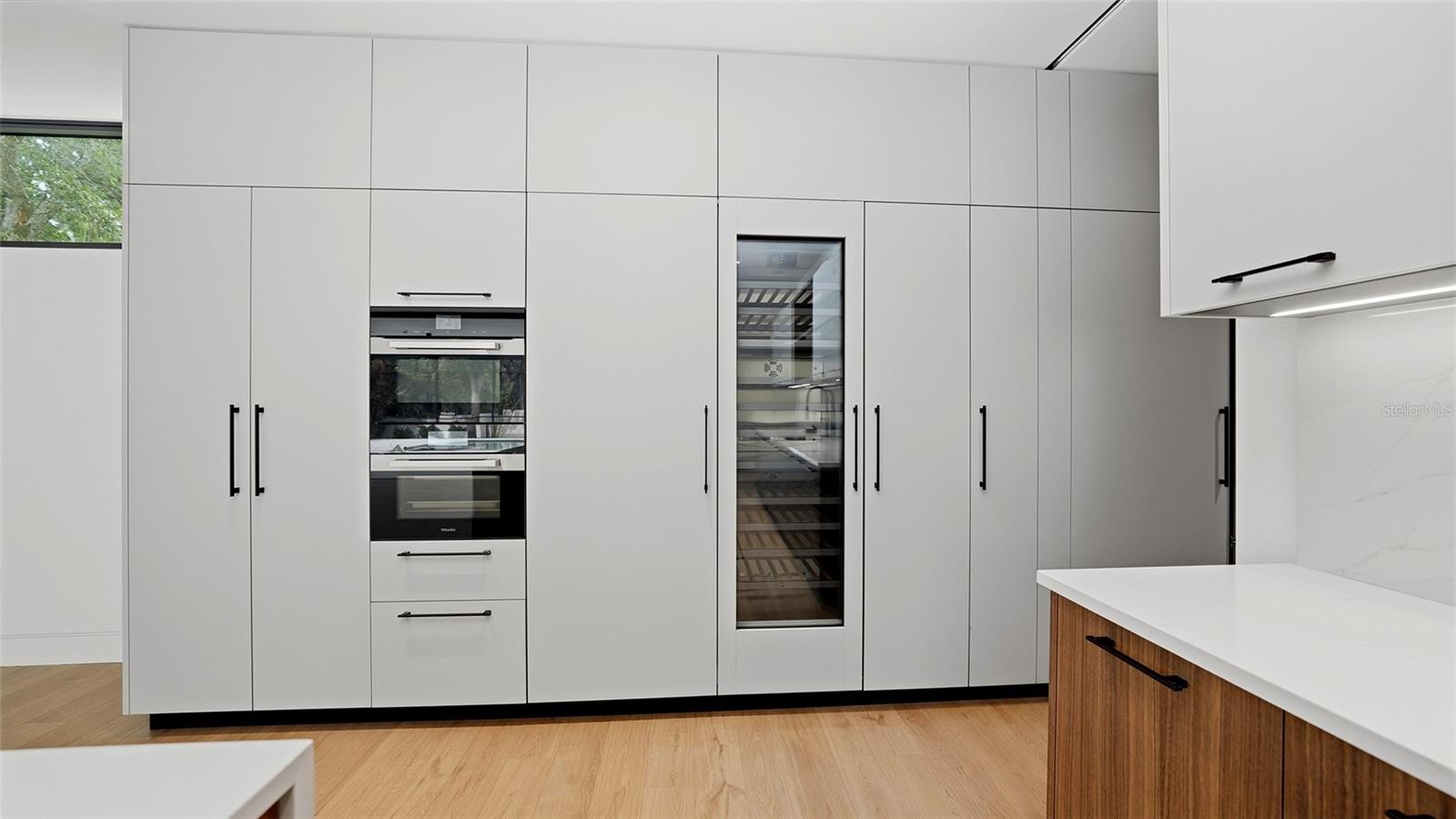 A4677821 Property Photo