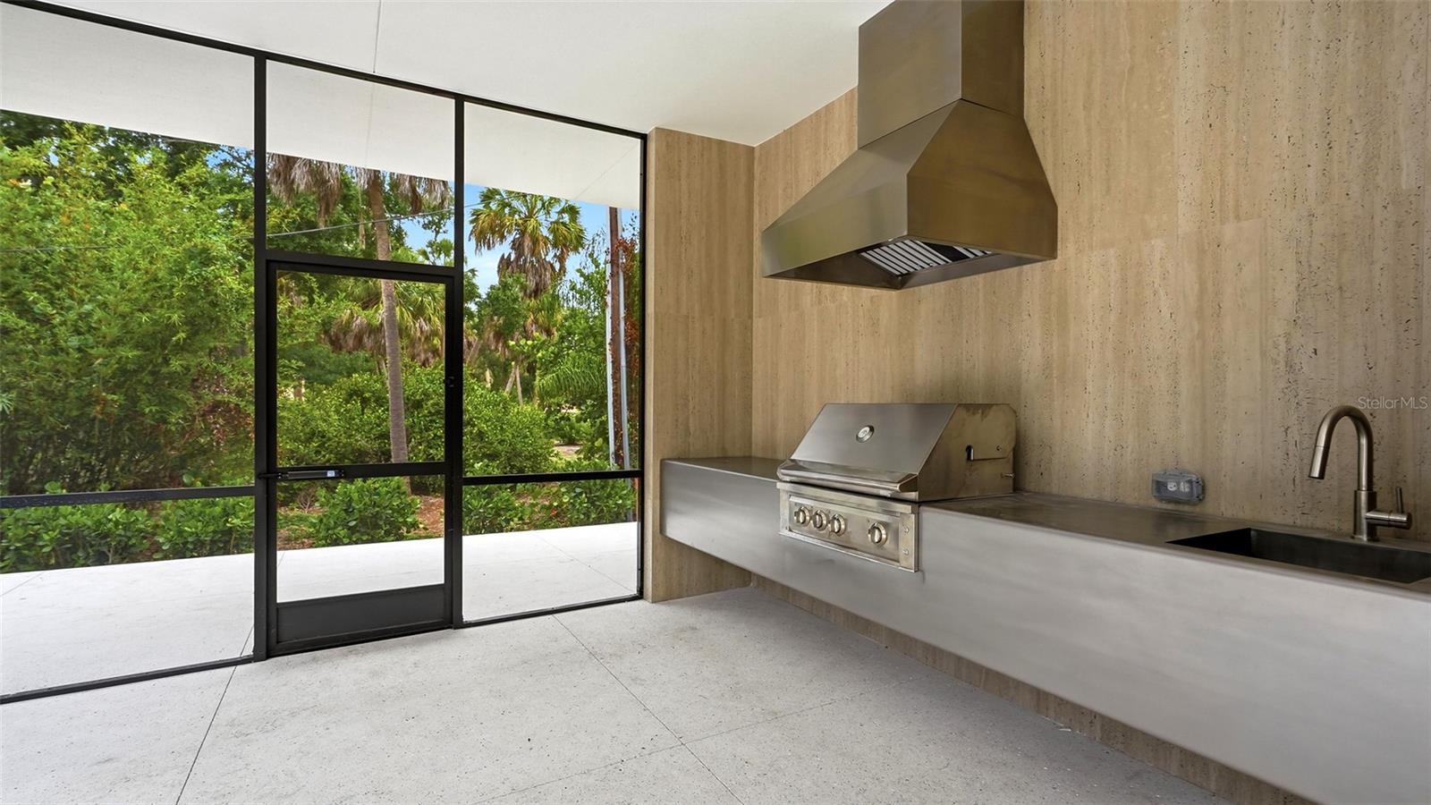A4677821 Property Photo