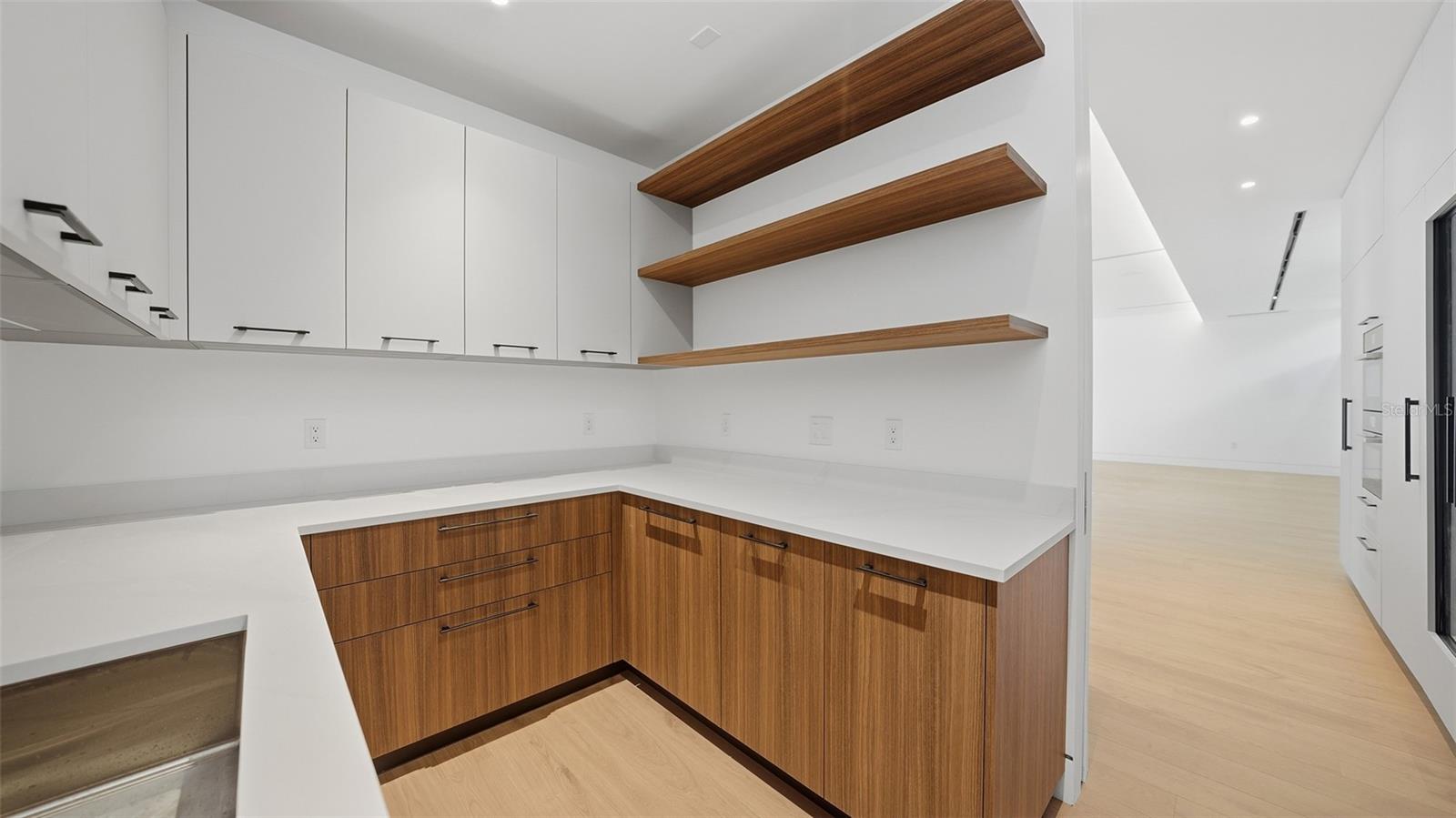 A4677821 Property Photo