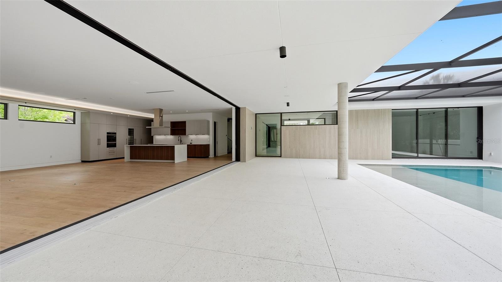 A4677821 Property Photo