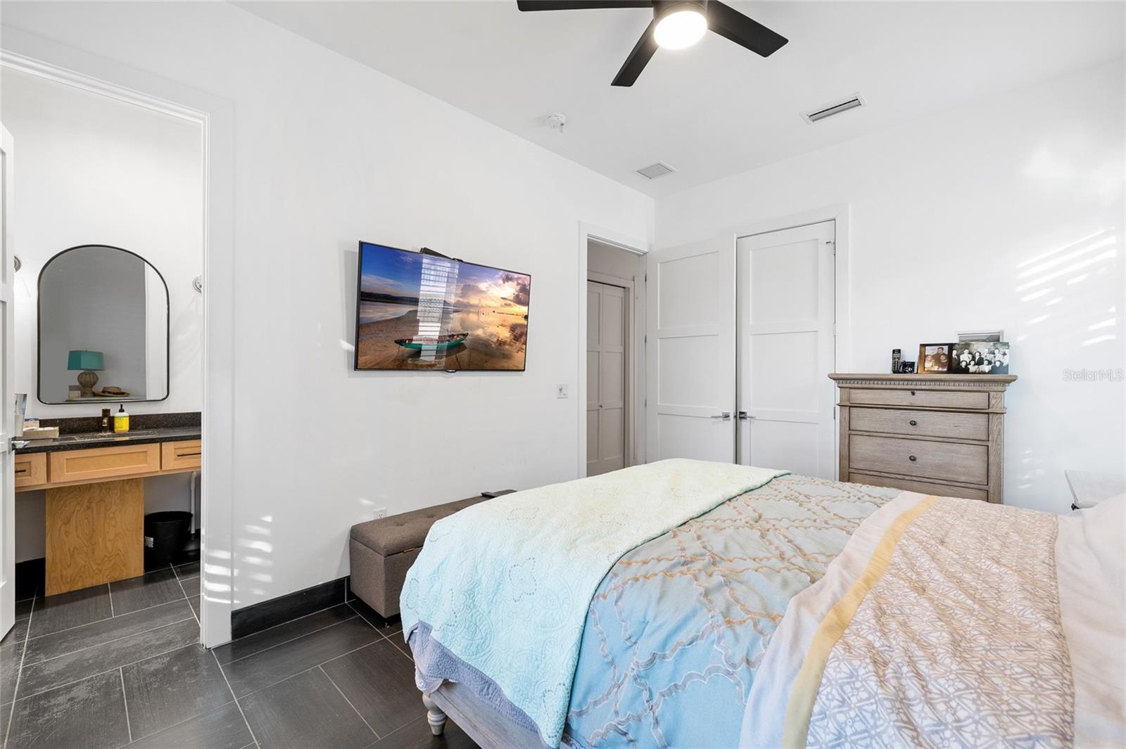 A4677883 Property Photo