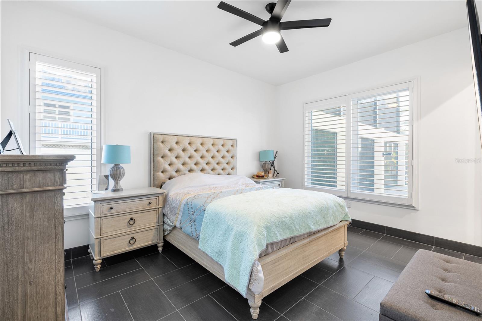 A4677883 Property Photo