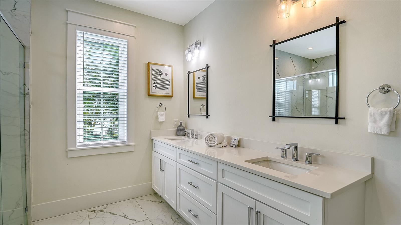 A4678111 Property Photo