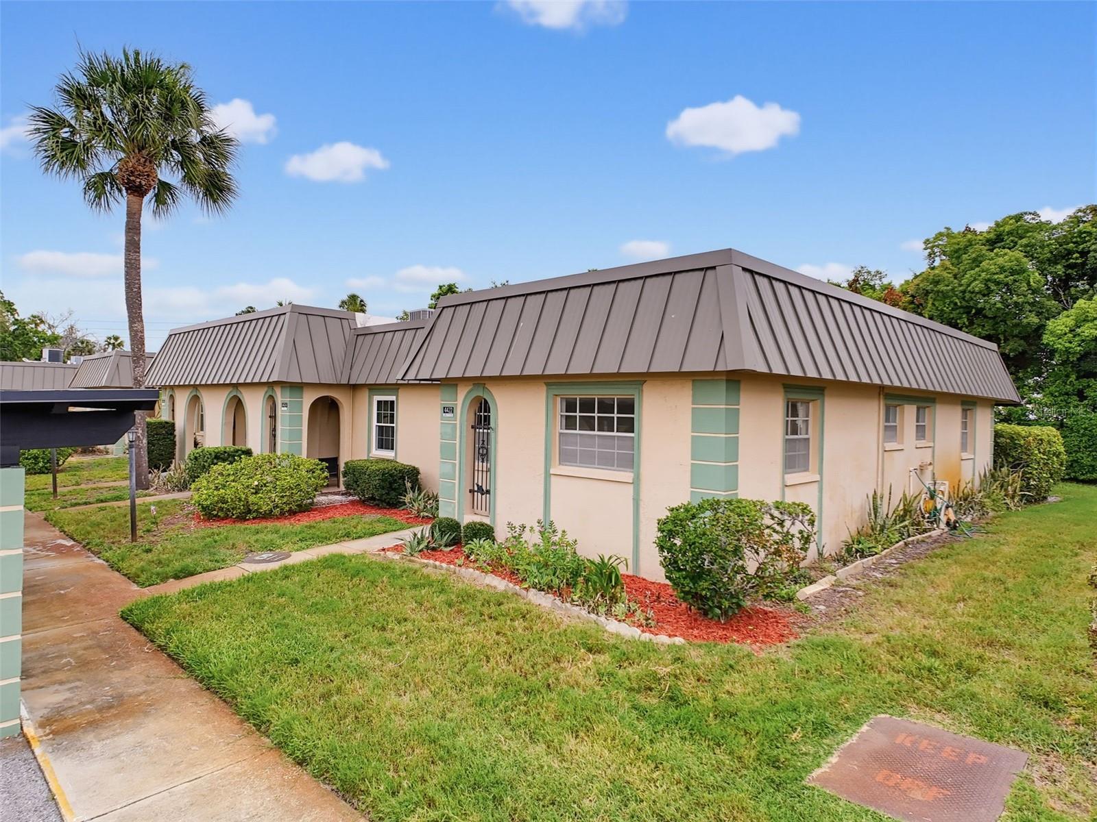 MLS# W7882053 Property Photo