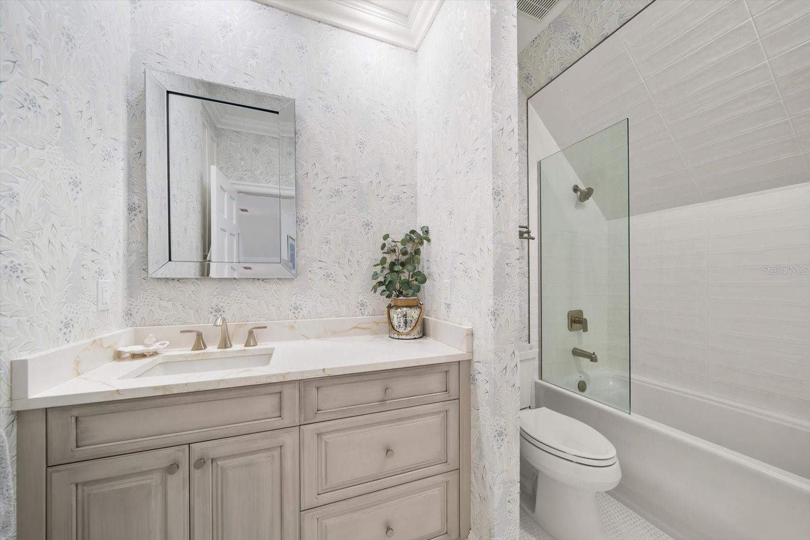 TB8464965 Property Photo