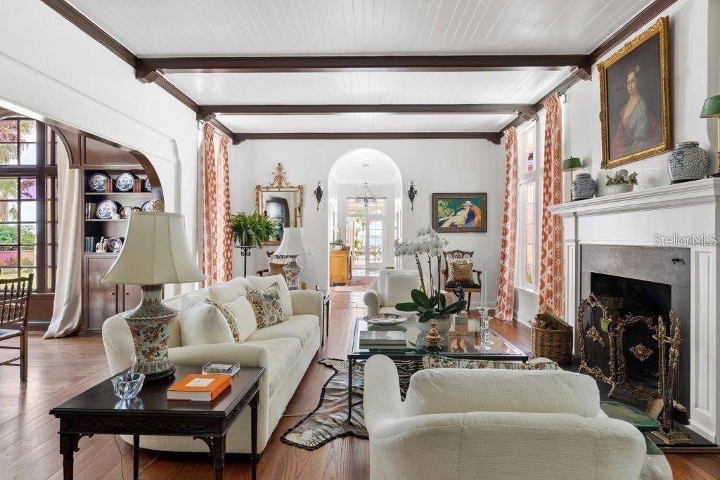 A4678538 Property Photo